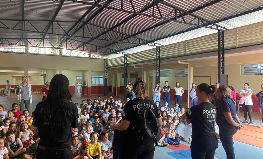 PCPR ministra palestras para 1,9 mil pessoas em ações educativas de combate à violência contra mulher