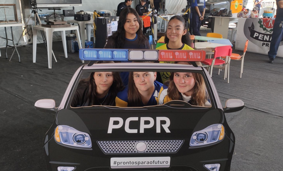 PCPR na Comunidade atende 600 pessoas durante evento alusivo aos 200 anos de Ponta Grossa