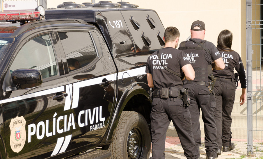 PCPR prende em flagrante sete pessoas por tráfico de drogas e venda irregular de medicamento na RMC