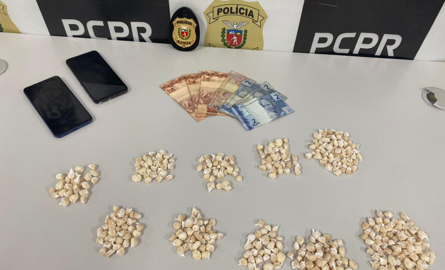 PCPR e PMPR apreendem 475 pedras de crack e prendem suspeitos durante operação de saturação em Almirante Tamandaré