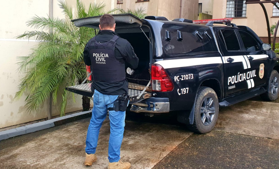 PCPR e GM prendem mulher em flagrante por tráfico de drogas em Ponta Grossa