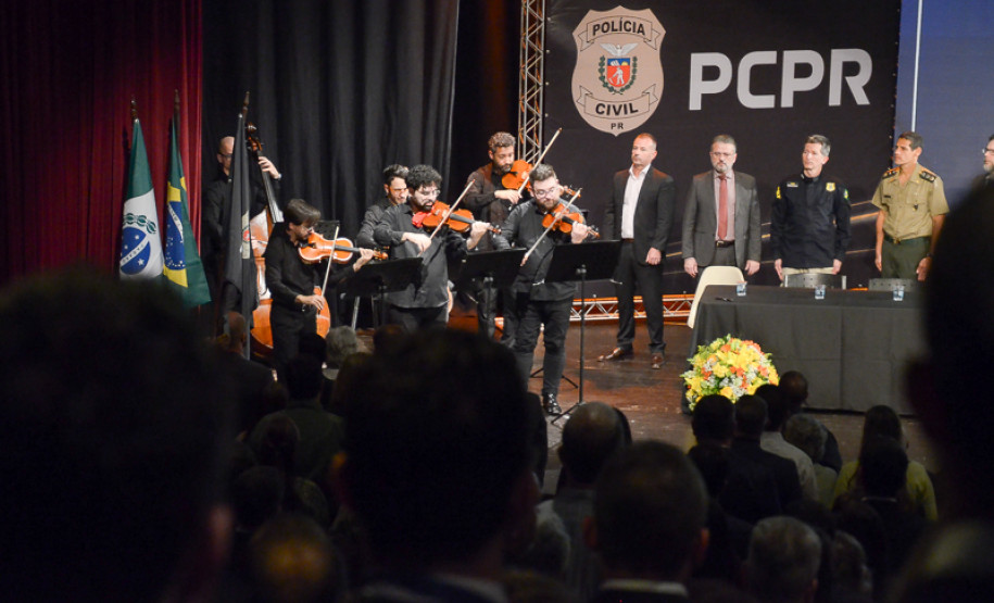 Governo comemora 170 anos da Polícia Civil do Paraná com homenagens e reconhecimento