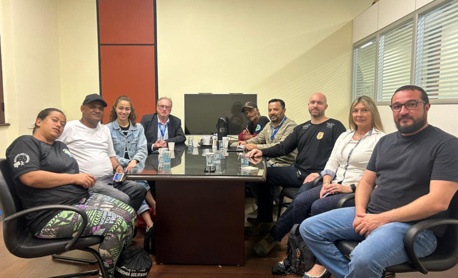 PCPR e Seju participam de reunião para levar cidadania para pessoas em situação de rua