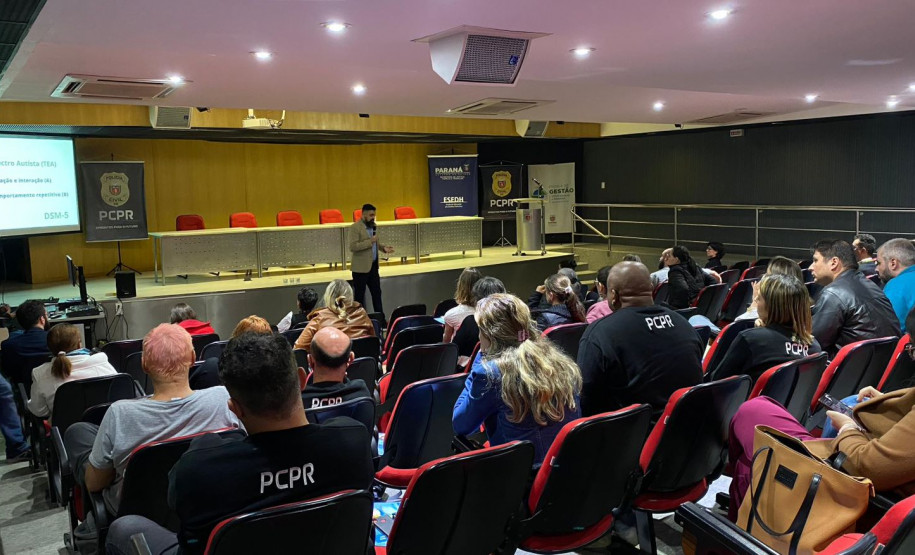 PCPR promove palestra sobre Direitos Humanos no atendimento a autistas