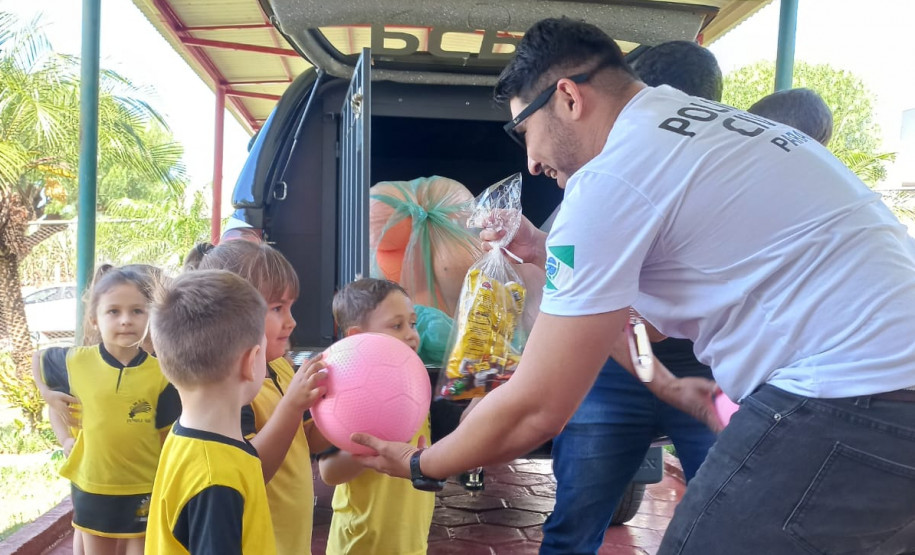 PCPR realiza doação de kits para 500 crianças em Quedas do Iguaçu