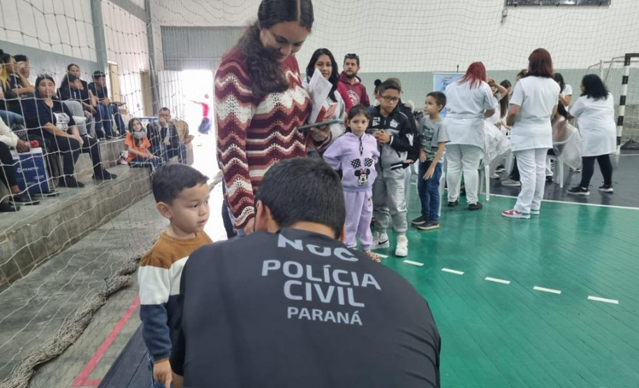 PCPR na Comunidade leva serviços de polícia judiciária para mais de 1,6 mil pessoas em Castro