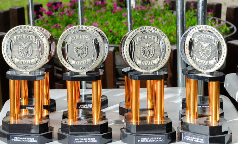 Mais de mil pessoas participam da 17ª Corrida da PCPR