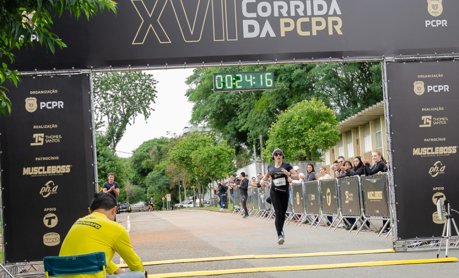 Mais de mil pessoas participam da 17ª Corrida da PCPR