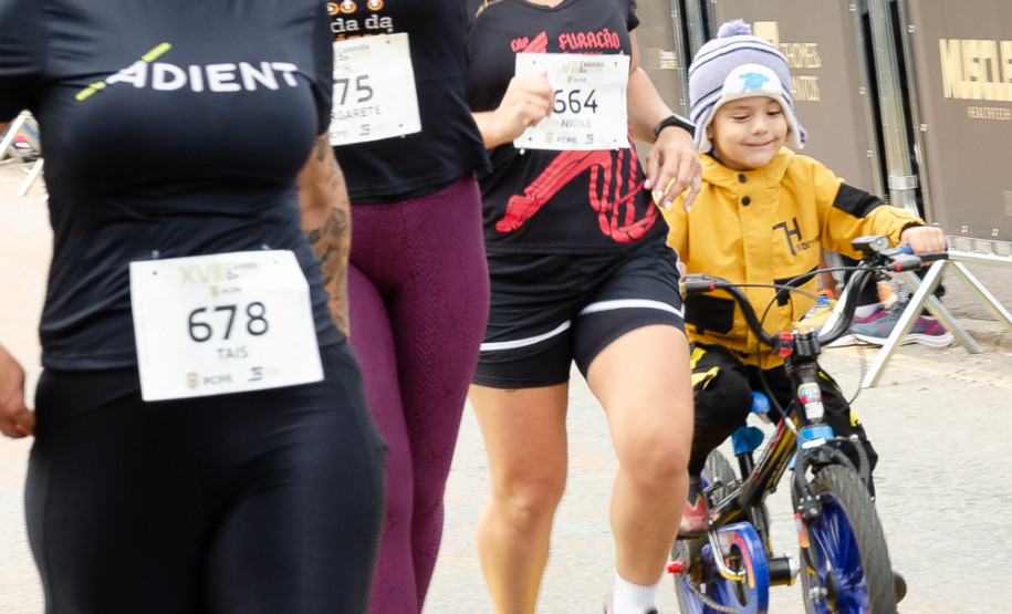 Mais de mil pessoas participam da 17ª Corrida da PCPR