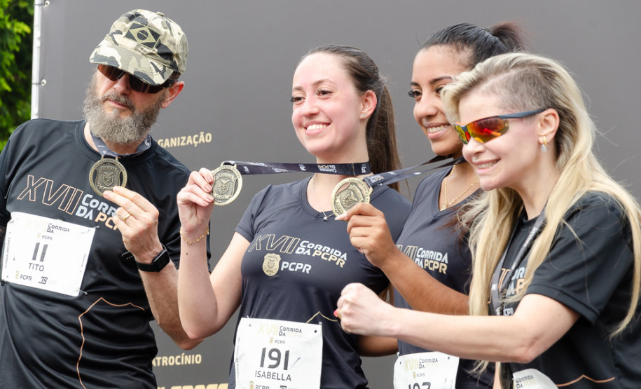Mais de mil pessoas participam da 17ª Corrida da PCPR