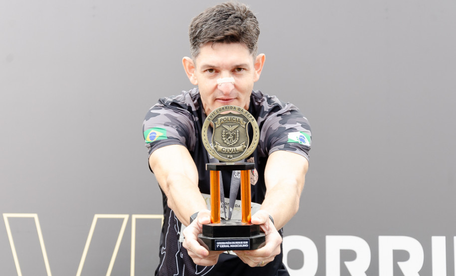 Mais de mil pessoas participam da 17ª Corrida da PCPR