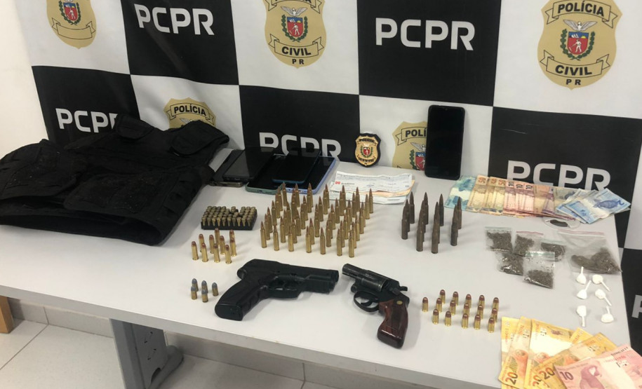 PCPR prende três pessoas durante operação contra o tráfico de drogas em Almirante Tamandaré