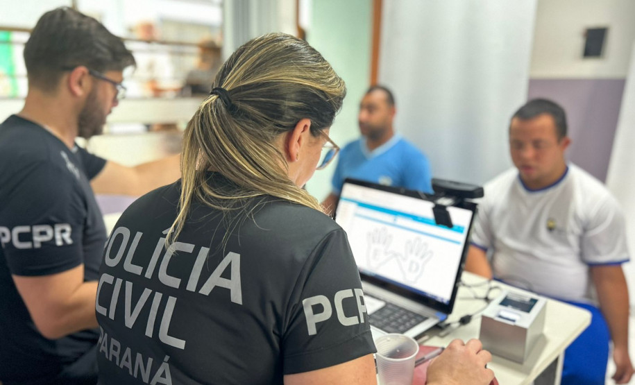 PCPR na Comunidade leva serviços de polícia judiciária aos bairros Pinheirinho e Santa Cândida em Curitiba