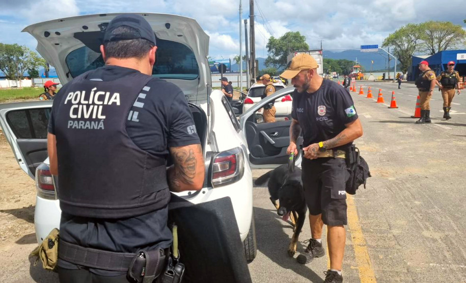 Com abordagens, forças policiais promovem primeira ação do Verão Maior Paraná