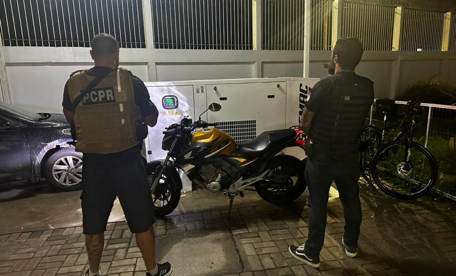 PCPR prende homem e apreende motocicleta em Matinhos