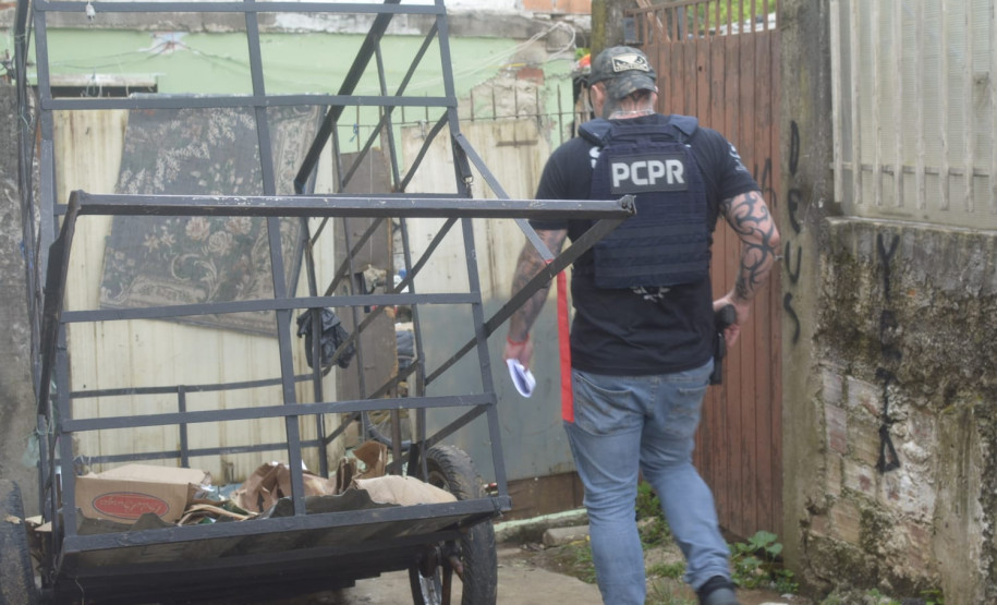 PCPR e PMPR prendem 50 pessoas em ações contra foragidos da justiça em Curitiba