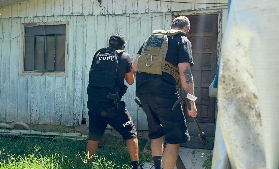 PCPR prende casal em flagrante em operação contra o tráfico de drogas em Antonina