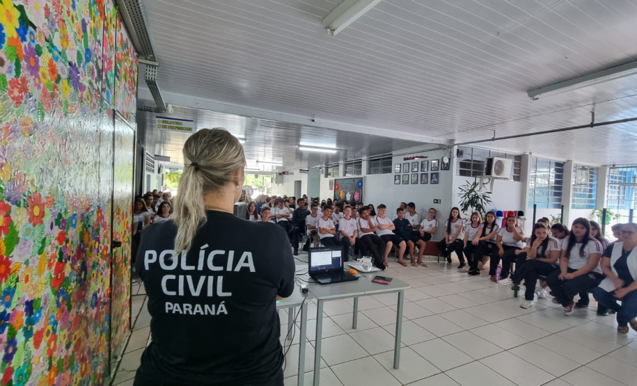 PCPR participa de palestras de combate à violência contra mulher em São João