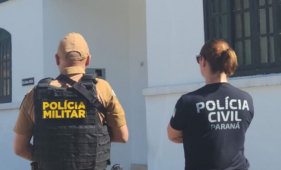 PCPR e PMPR prendem suspeito de homicídio 3 horas após o crime no Litoral