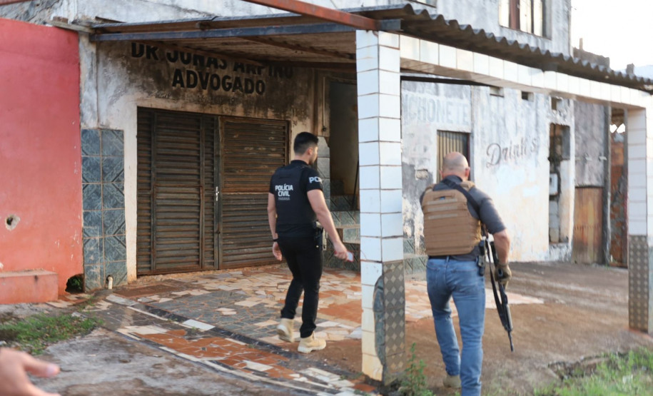 Forças de segurança prendem 36 integrantes de organização criminosa em megaoperação em Quedas do Iguaçu