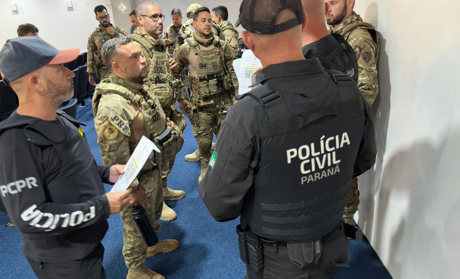 PCPR e PRF  prendem 12 pessoas em operação contra organização criminosa especializada em saques de cargas