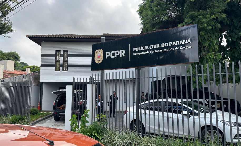 PCPR e PRF  prendem 12 pessoas em operação contra organização criminosa especializada em saques de cargas