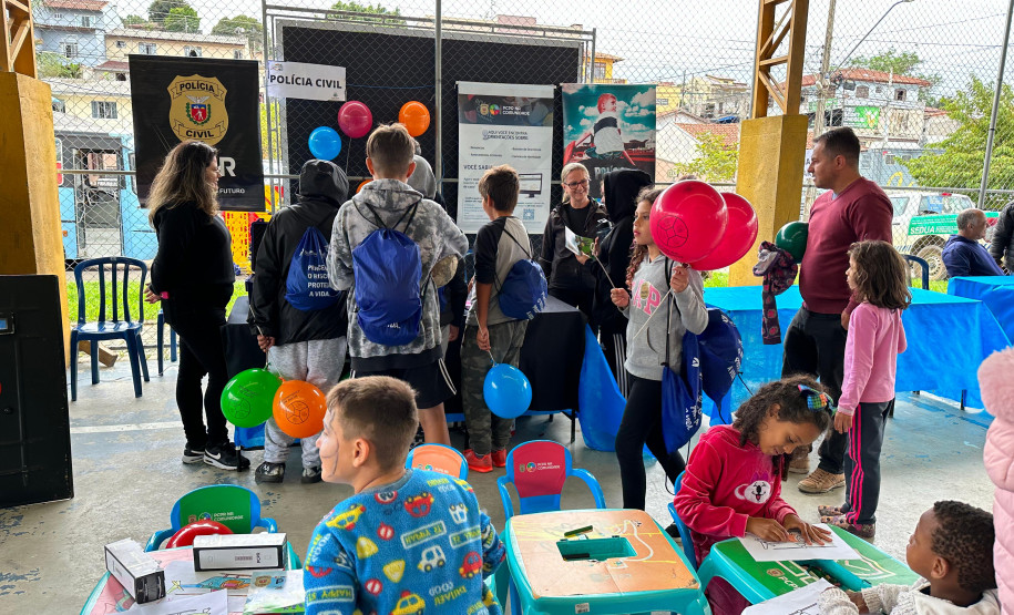 PCPR na Comunidade leva serviços para mais de 750 pessoas em Campo Magro