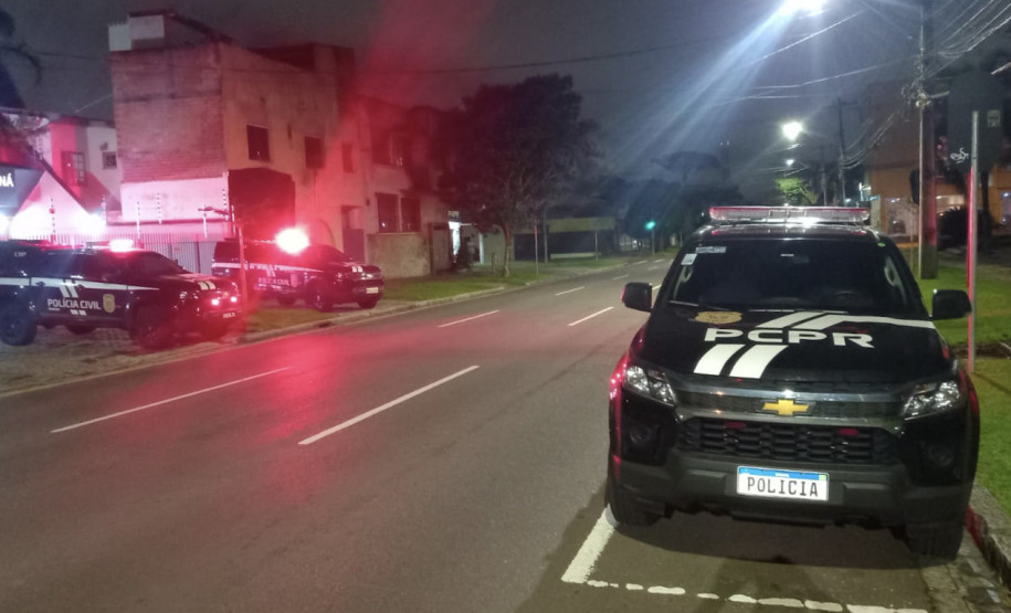 PCPR cumpre mandados de busca e apreensão contra suspeitos de estelionato em Curitiba