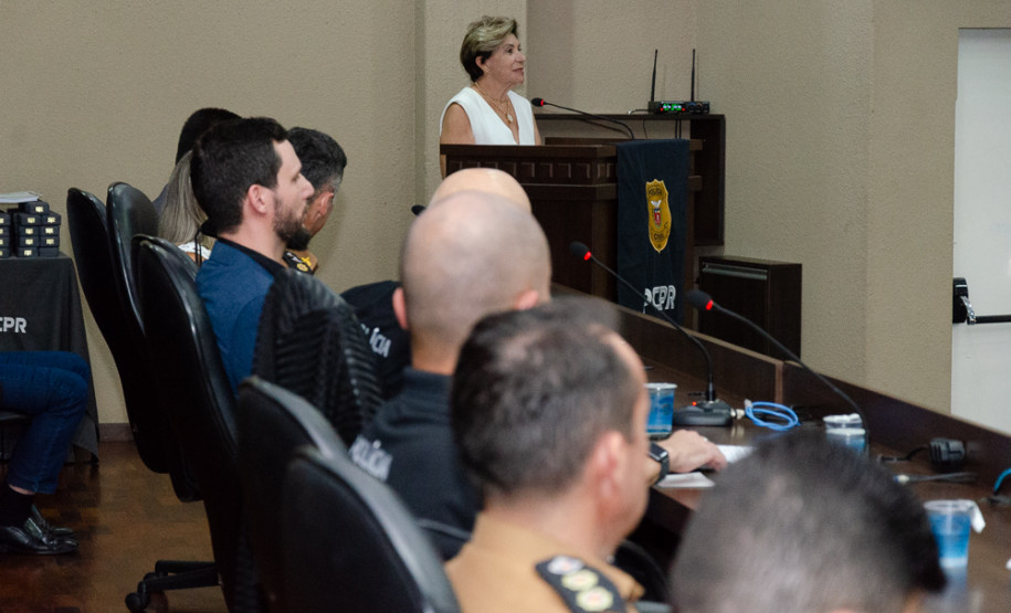 PCPR realiza entrega de medalhas de serviço policial para servidores das Subdivisões Policiais de Ponta Grossa e Telêmaco Borba