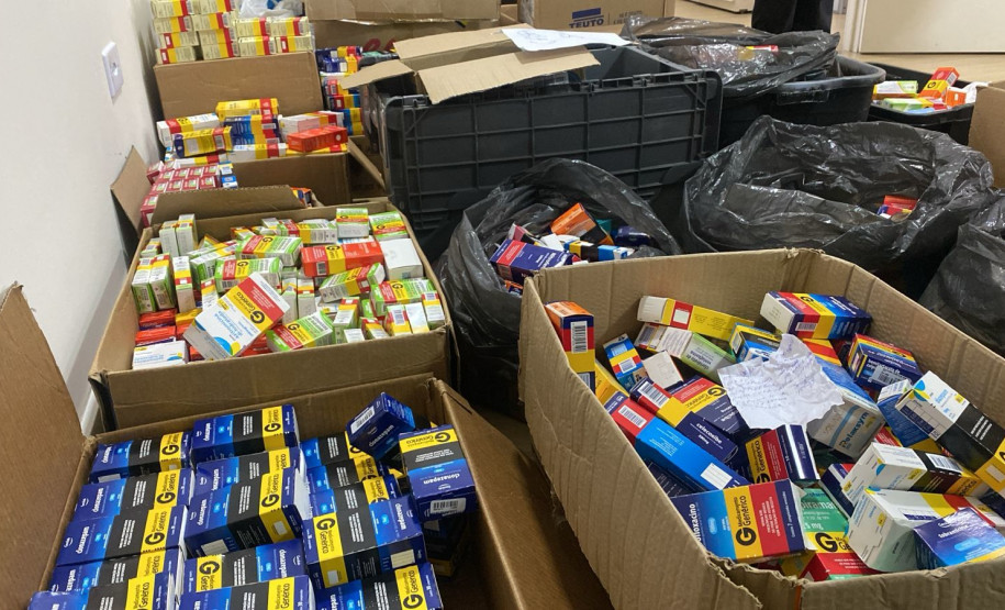 PCPR prende três pessoas em flagrante por falsificação de produto terapêutico ou medicinal em Curitiba