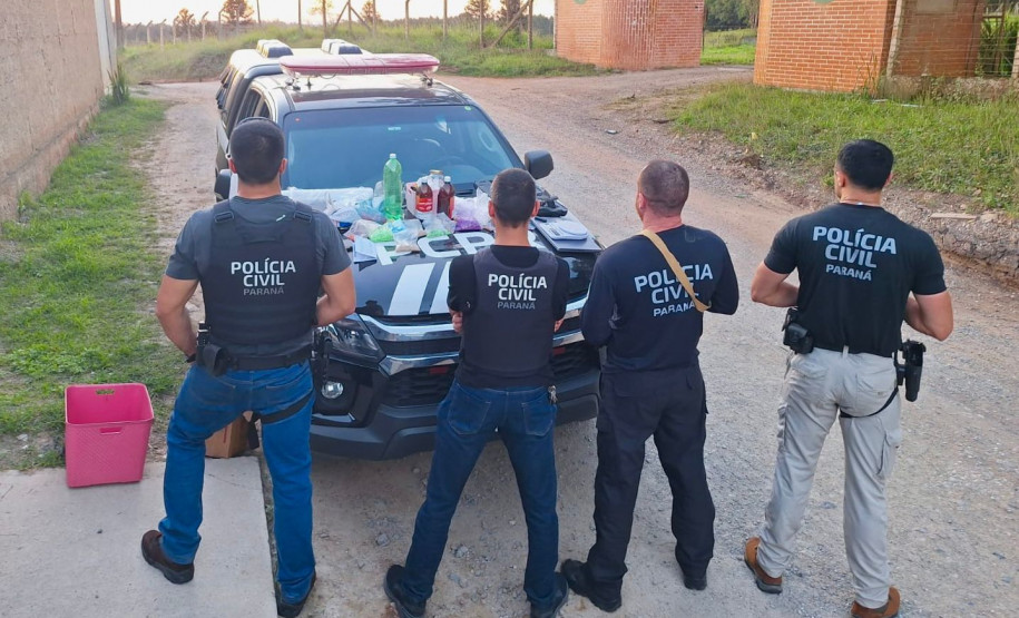 PCPR prende casal por tráfico de drogas e apreende um quilo de drogas sintéticas em Piraquara