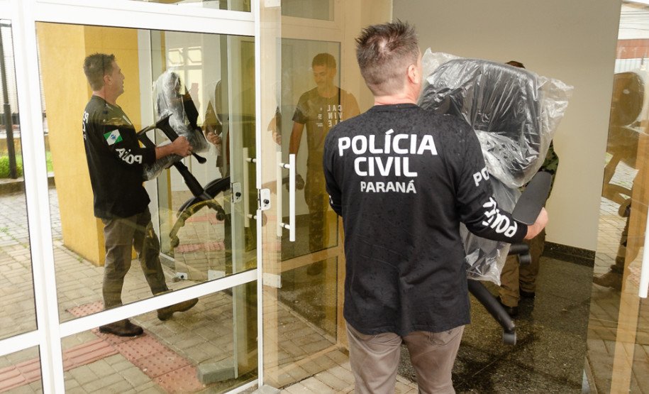 PCPR distribui mobiliários novos para delegacias no Estado