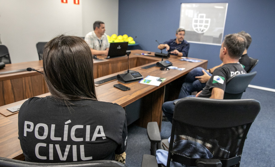 Equipe da DPMA visita Porto de Paranaguá
