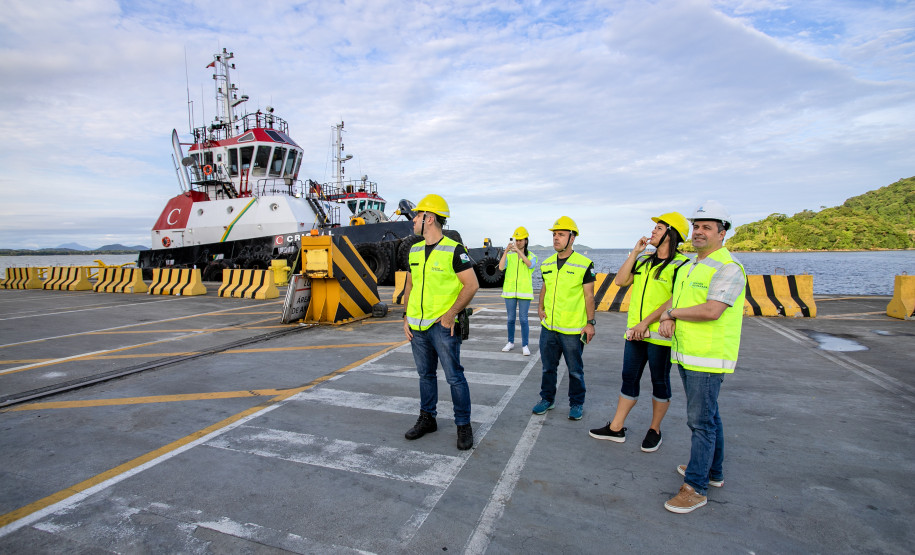 Equipe da DPMA visita Porto de Paranaguá