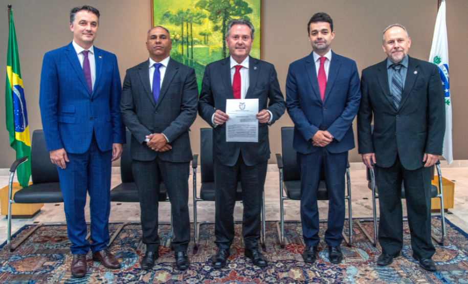 PCPR firma parceria interinstitucional para ampliar acesso ao programa Justiça 4.0