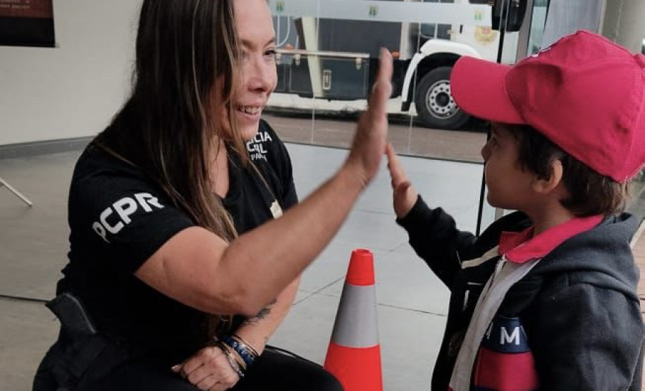 PCPR na Comunidade leva serviços para mais de 3,2 mil pessoas em Paranaguá, Palmas e Curitiba