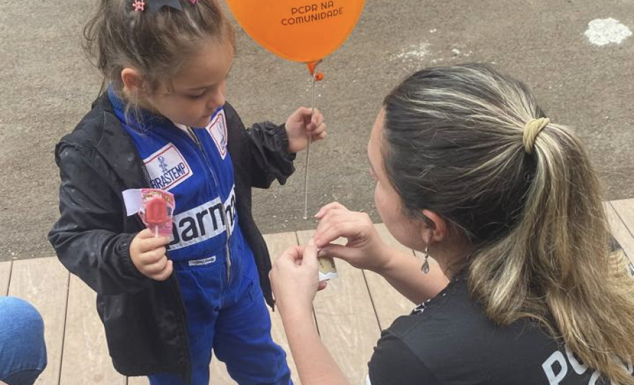 PCPR na Comunidade leva serviços para mais de 3,2 mil pessoas em Paranaguá, Palmas e Curitiba
