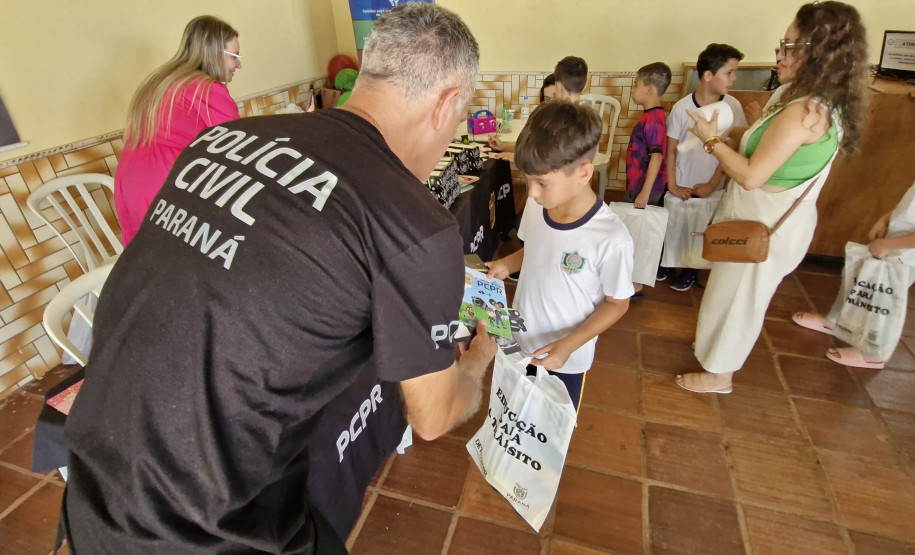 PCPR na Comunidade leva serviços de polícia judiciária para mais de 2,7 mil pessoas em Mauá da Serra e Tamarana