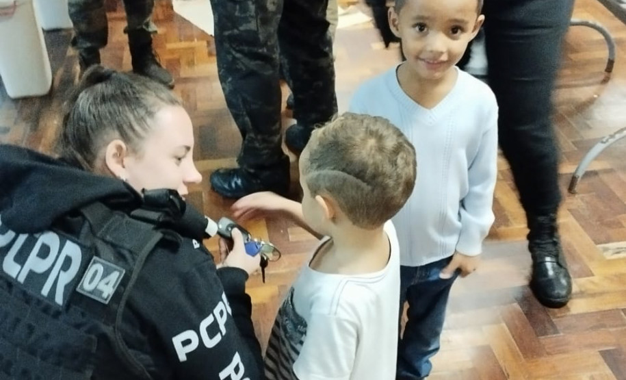 Com 104 agentes e muita tecnologia, forças de segurança do PR seguem apoiando o RS