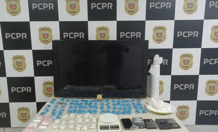 PCPR prende mulher por tráfico de drogas e recupera veículo furtado em Curitiba