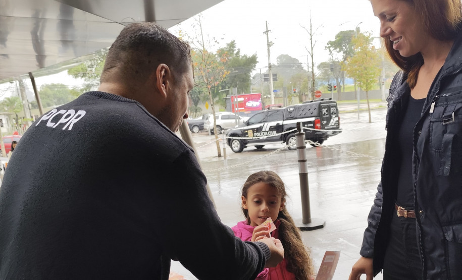 PCPR leva orientações sobre segurança no Maio Amarelo e Maio Laranja para mais de 1,5 mil pessoas em Curitiba