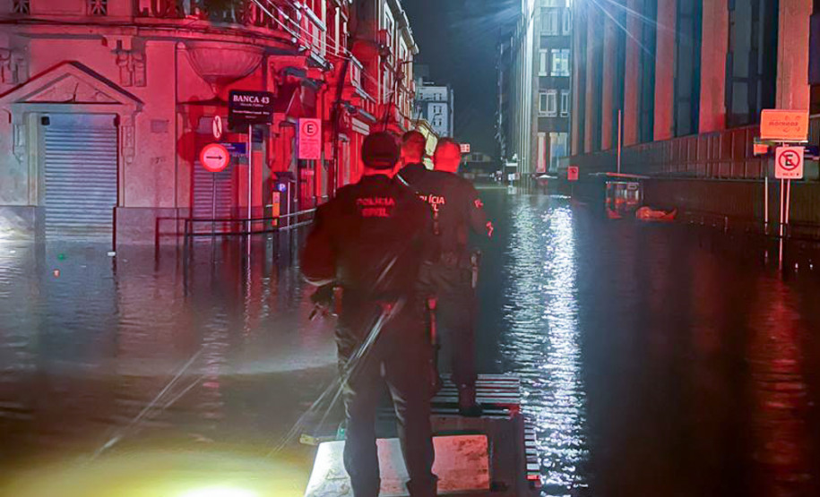 Com 104 agentes e muita tecnologia, forças de segurança do PR seguem apoiando o RS