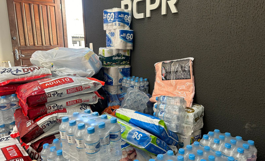 Unidades da PCPR recebem arrecadação de doações para vítimas do Rio Grande do Sul