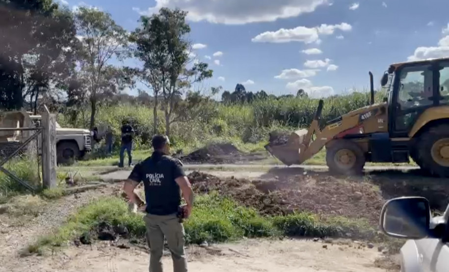 PCPR e Prefeitura removem barreiras que impediam acesso a bairro de Colombo