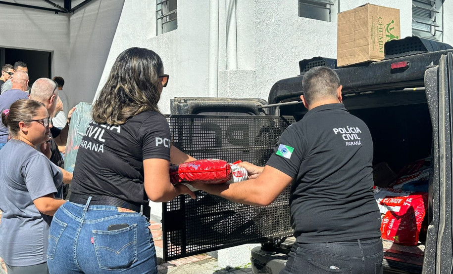Unidades da PCPR recebem arrecadação de doações para vítimas do Rio Grande do Sul