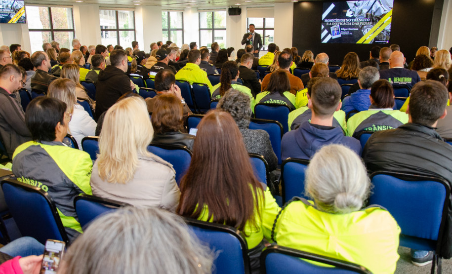 PCPR participa de Fórum Nacional de Segurança Pública, Defesa Civil e Trânsito em Curitiba
