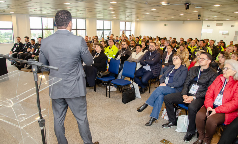 PCPR participa de Fórum Nacional de Segurança Pública, Defesa Civil e Trânsito em Curitiba
