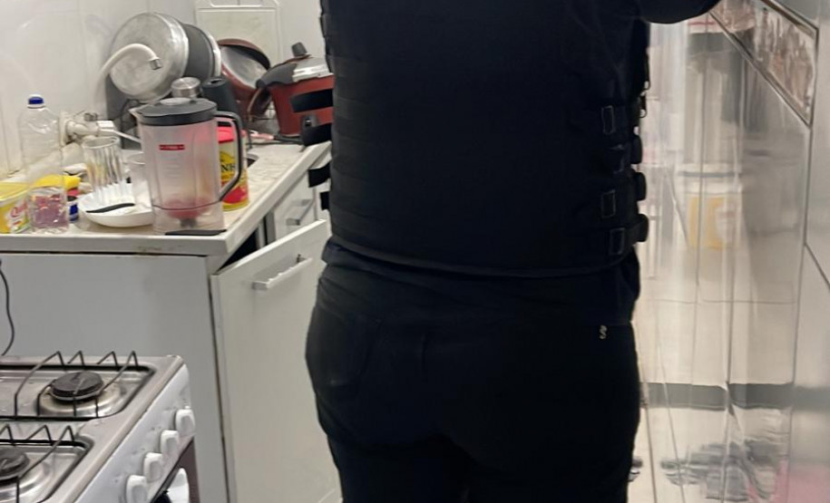 PCPR prende duas pessoas em operação contra grupo que furtou loja de celulares em Cascavel