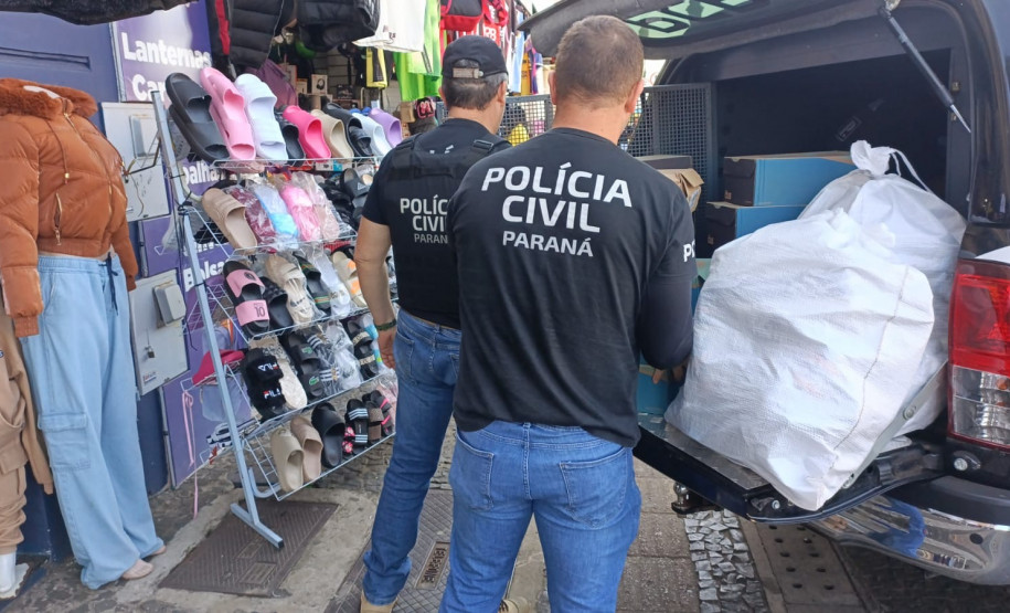 PCPR e Procon apreendem 700 pares de calçados falsificados