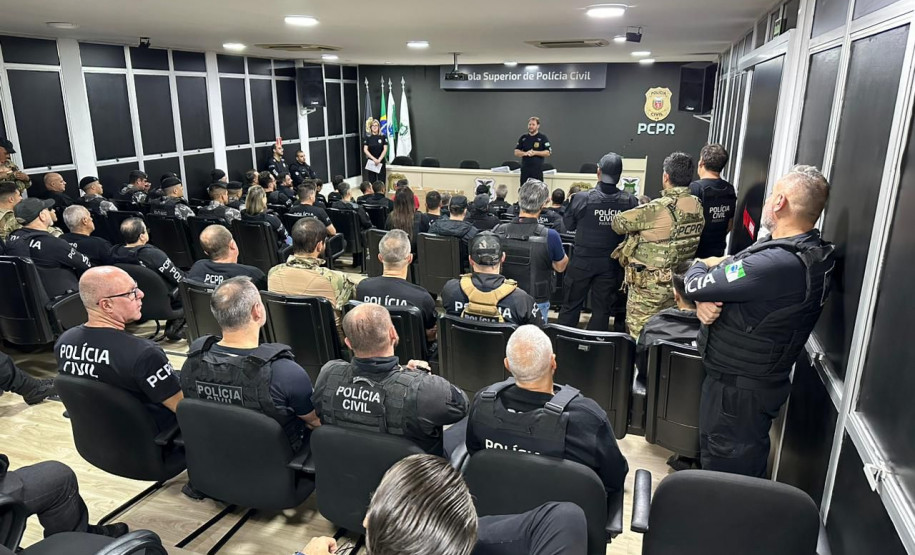 PCPR desmantela grupo criminoso de roubos de veículos e prende 21 em megaoperação no Paraná e Santa Catarina